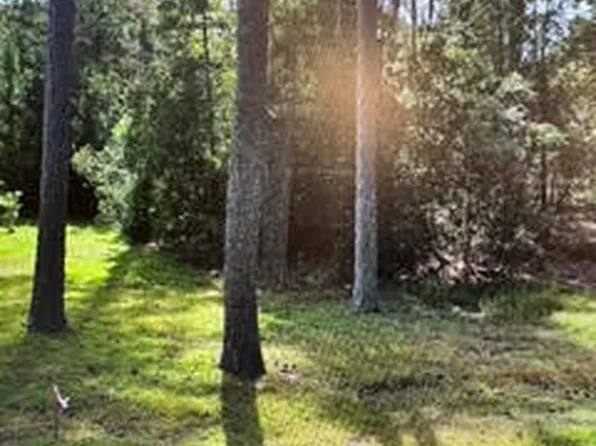 880AC Lillys Neck Rd, Moon, VA 23119