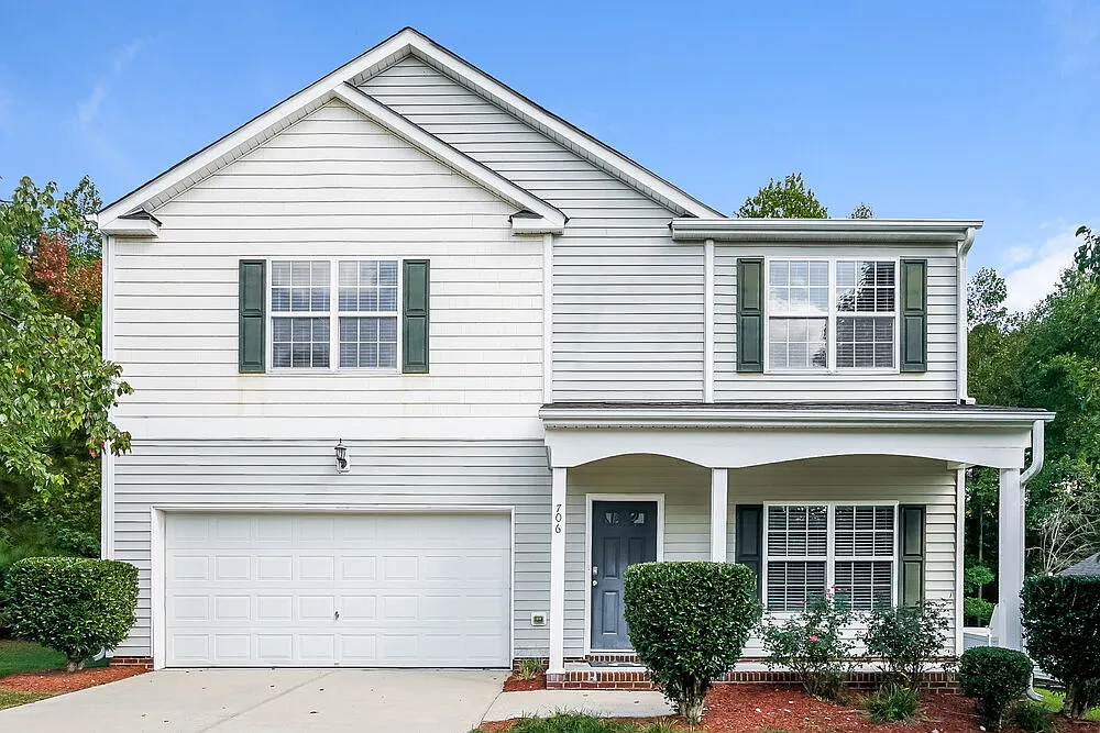 4 bed, 2.5 bath, 2341 sqft, $2,265 — Photo 1