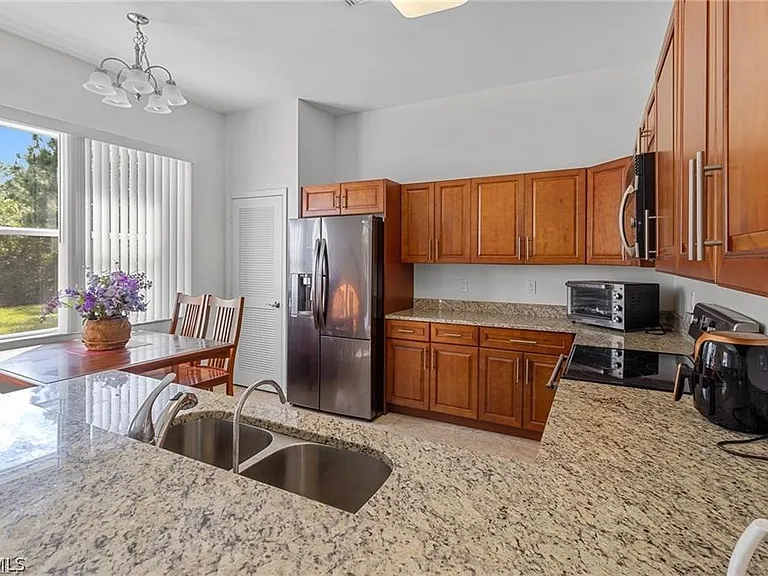 2557 Keystone Lake Dr — Photo 7