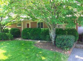 5541 Ingleside Dr, Roanoke, VA 24018