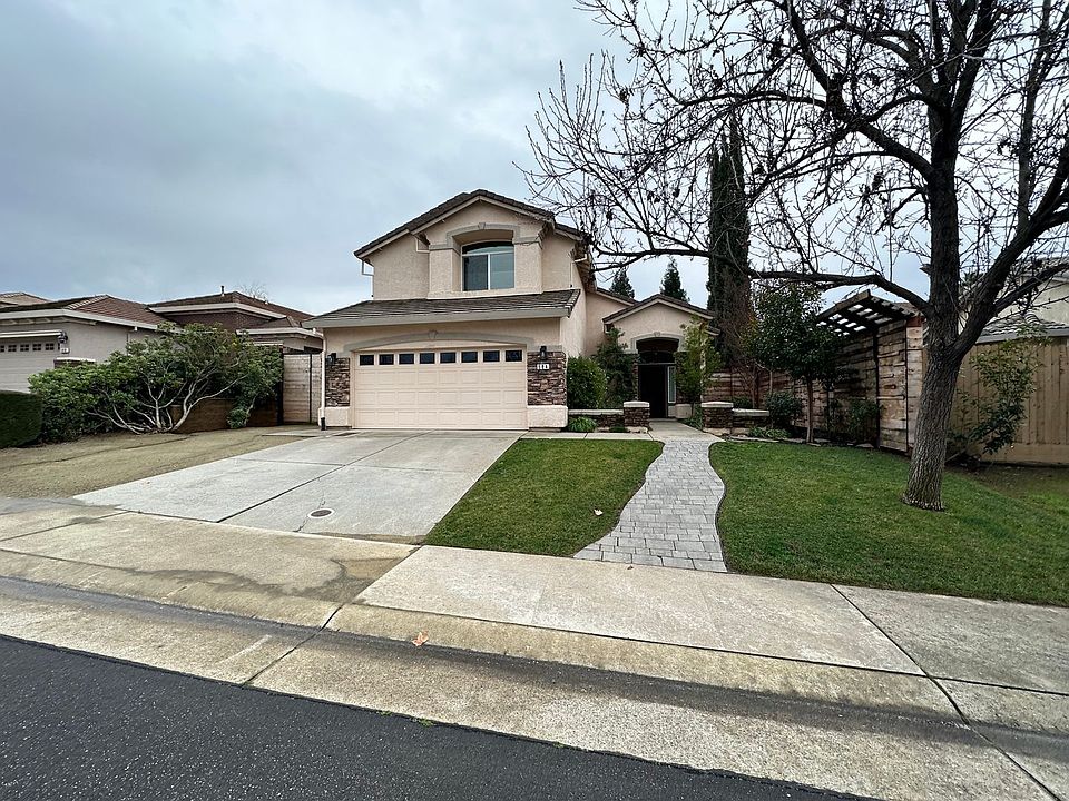 1st image of 584 Hillswick Cir