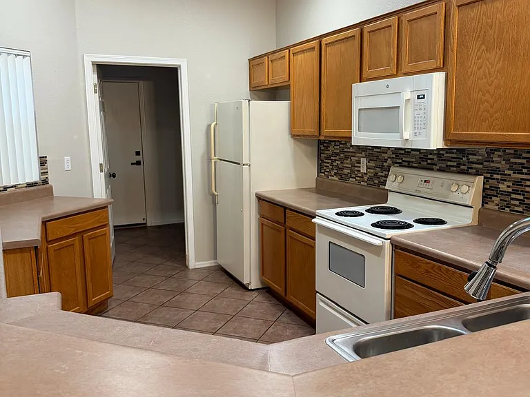 88 S Tercera Pl — Photo 8
