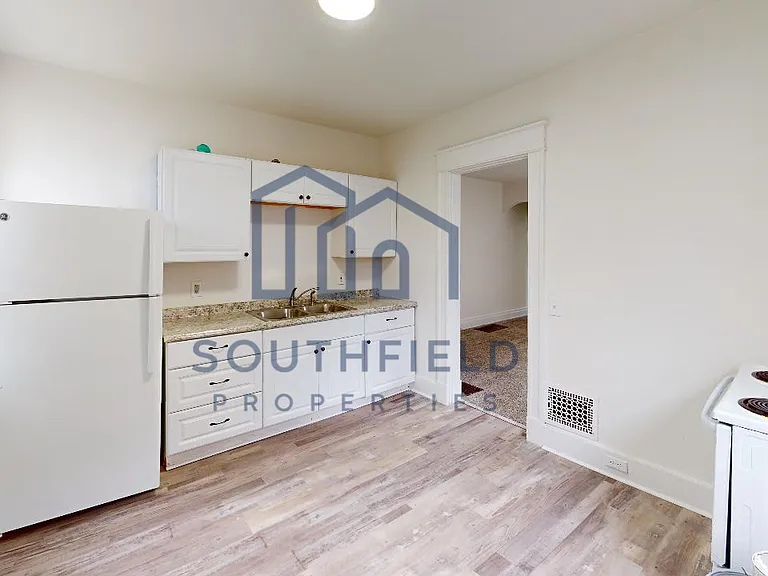 1846 Lincoln Ave — Photo 6