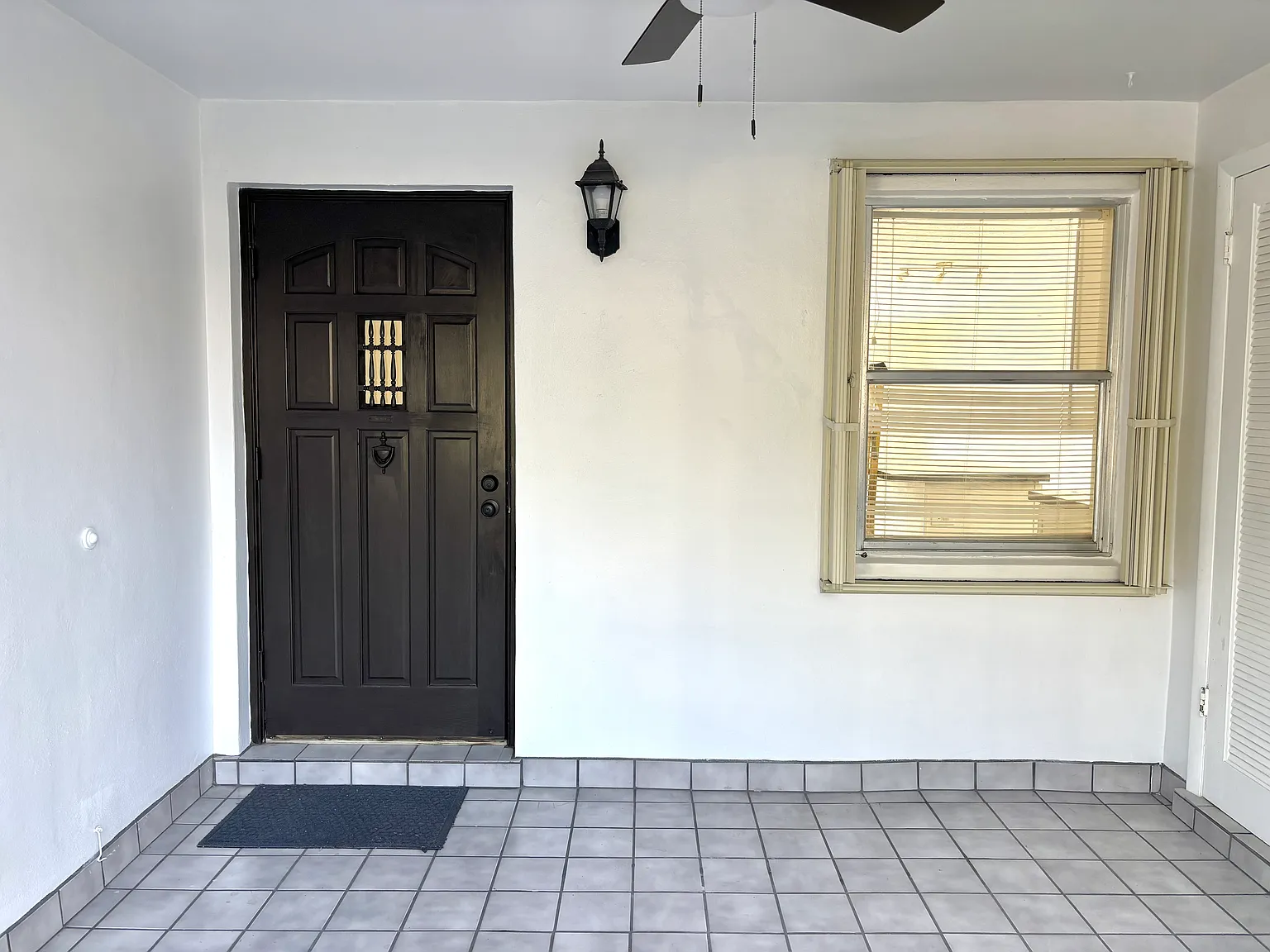 2 bed, 1217 sqft, $2,100 — Photo 3