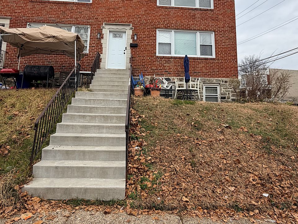 1st image of 1801 W Godfrey Ave