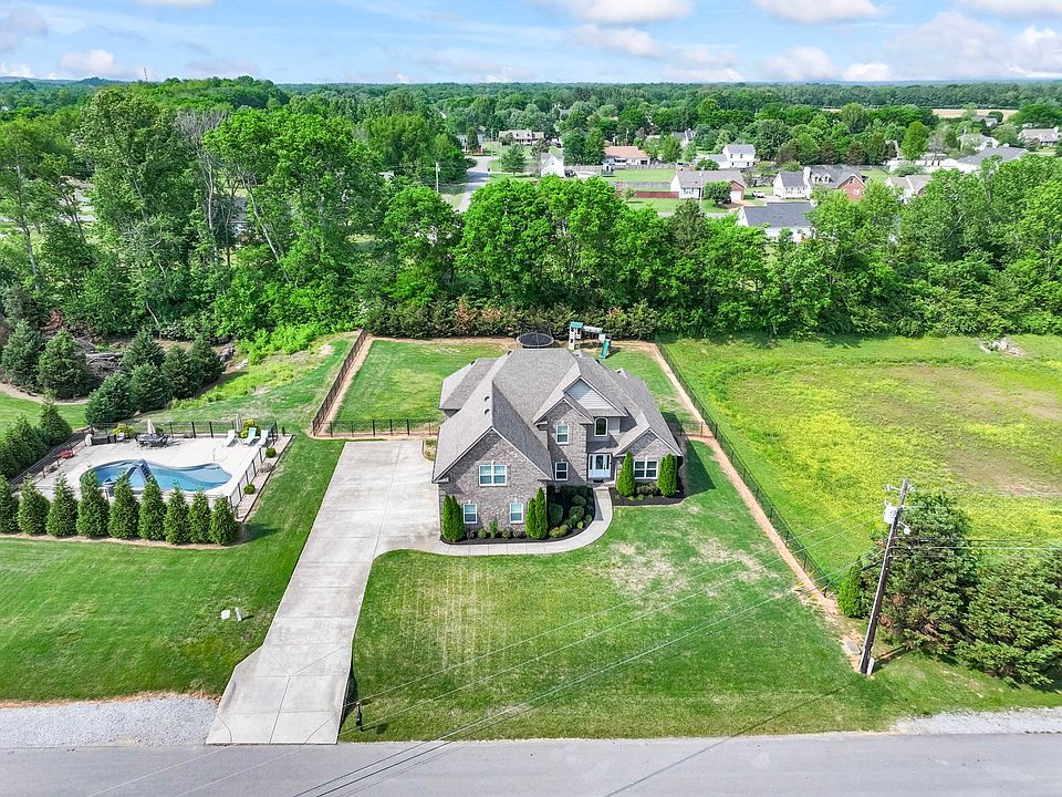 1st image of 218 Camilla Ln