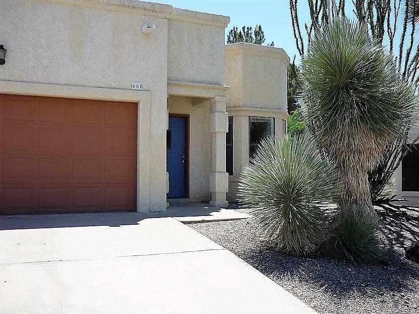 Front Entrance, Double Garage with Openers