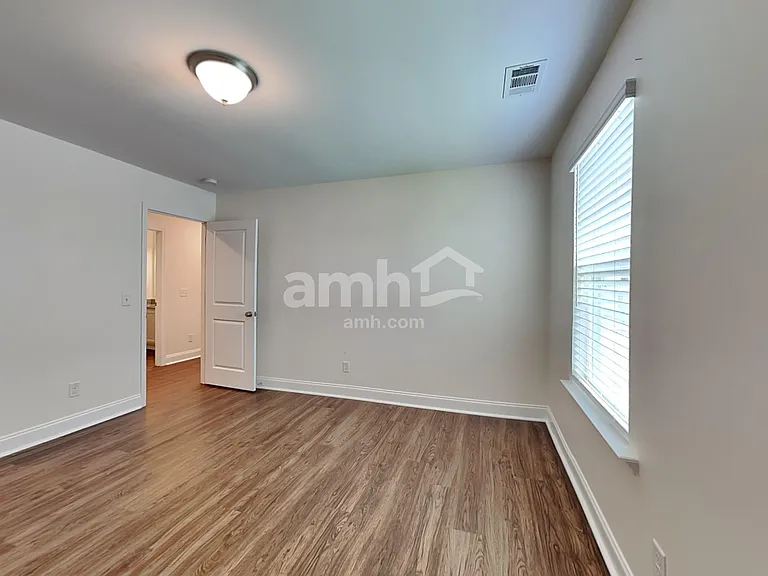 210 Parkside Blvd — Photo 15