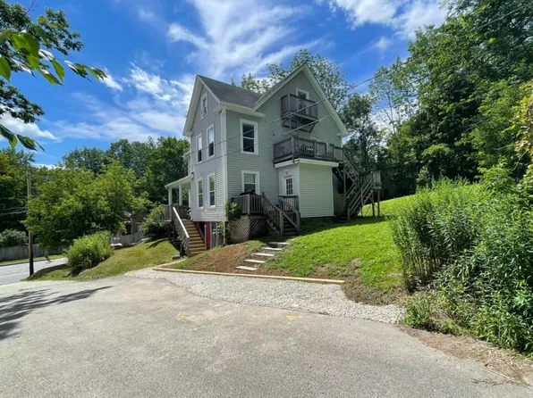 91 6th St APT 2, Dover, NH 03820