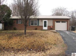 961 Walnut St, Calvert City, KY 42029