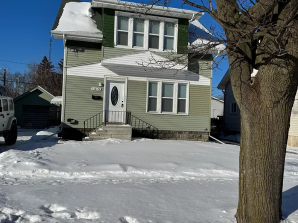 1419 10th Ave, Port Huron, MI 48060