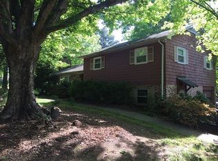 60 Robinhood Cir, Winston Salem, NC 27106