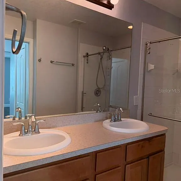 2962 Rodrick Cir — Photo 16