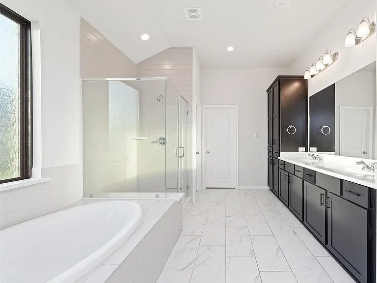 720 Lake Lacosta Dr — Photo 20