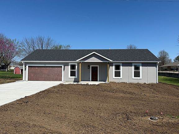 2nd image of 705 Roe Ln