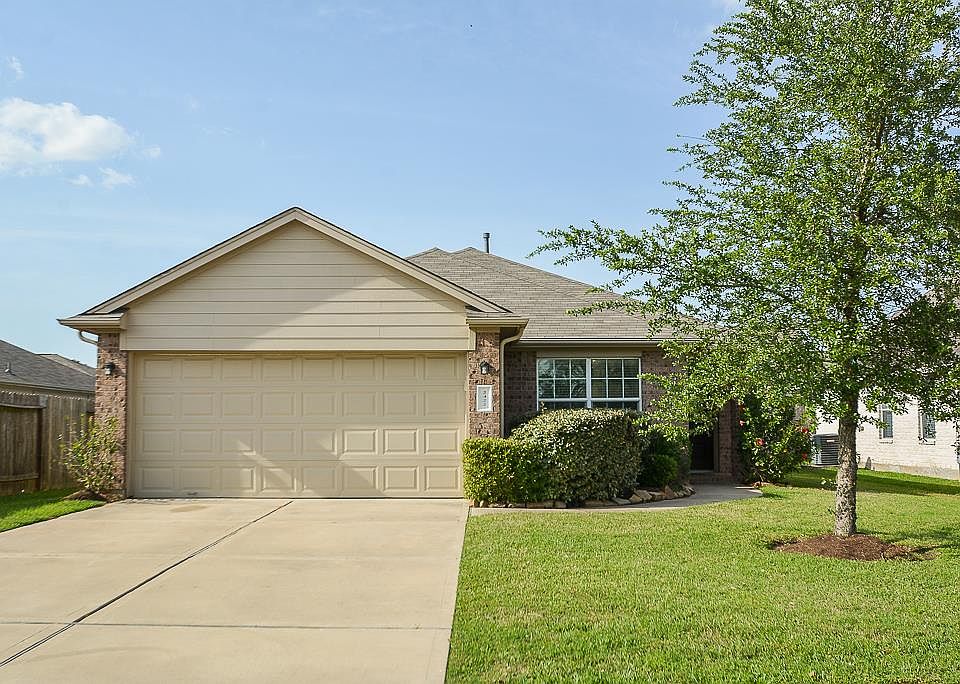 1st image of 2422 Verano Dr