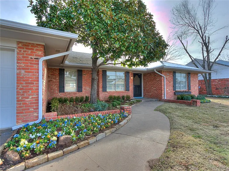 3608 Jim Robison Dr — Photo 2