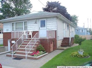 60 Roswell Ave, Staten Island, NY 10314