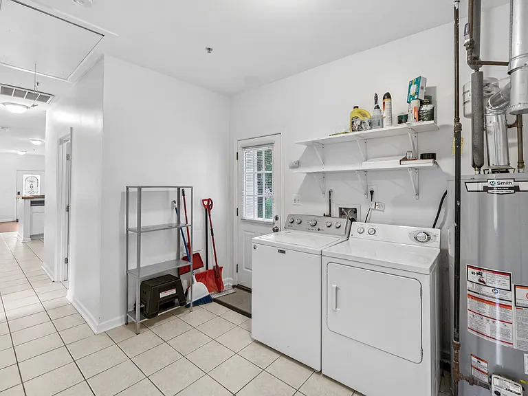 4813 Calvert Rd — Photo 10