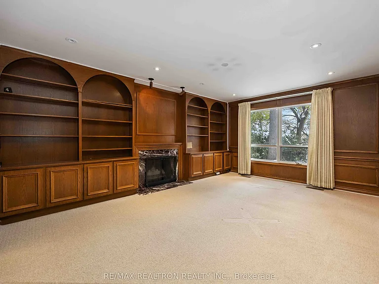 12 Donwoods Dr — Photo 17