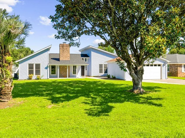 802 Plantation Dr., Surfside Beach, SC 29575
