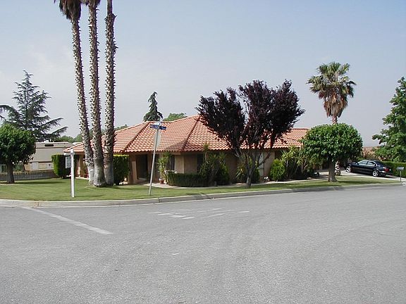 4th image of 4038 Hillside Dr