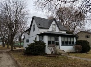 950 W Charles St, Whitewater, WI 53190