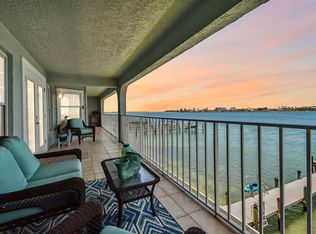 380 8th Ave N APT 5, Tierra Verde, FL 33715