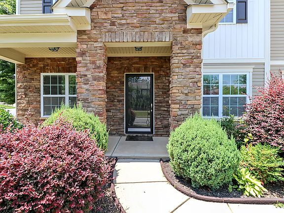 3rd image of 14524 Glenduff Pl