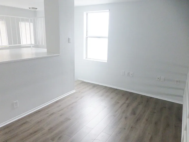 Roscoe Townhomes — Photo 25