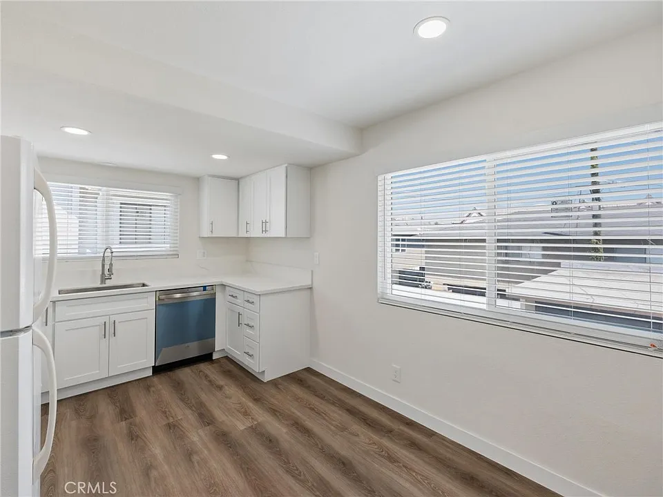 104 N Atlantic Blvd #D