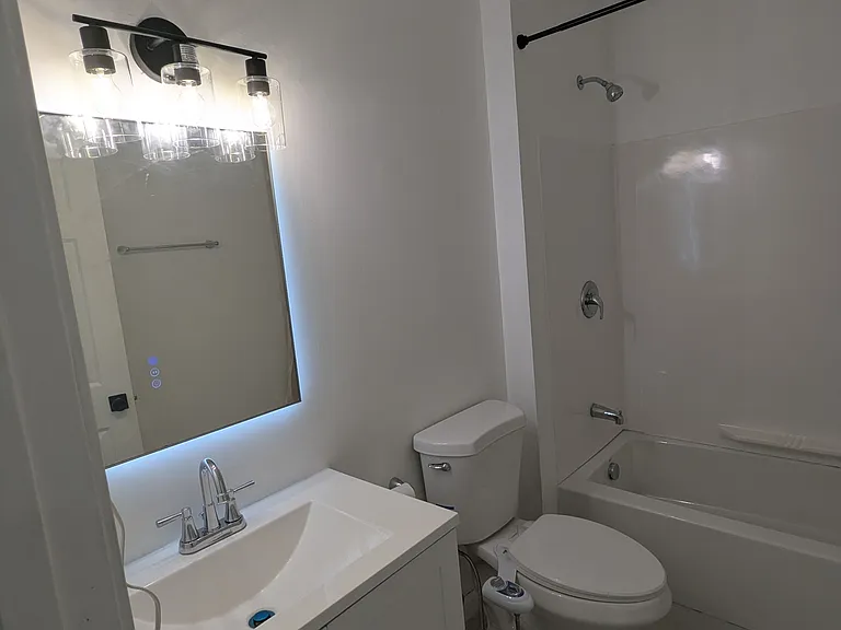 129 Catawba Pl — Photo 2