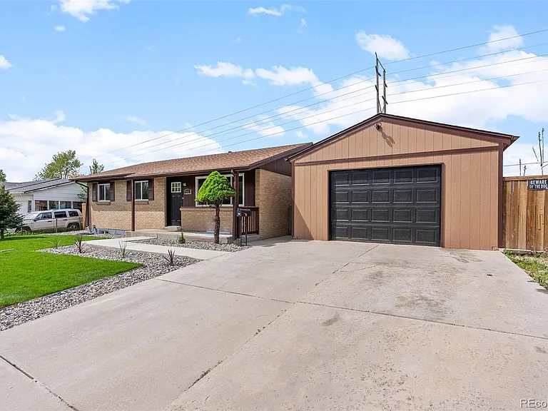 7961 Granada Rd — Photo 3