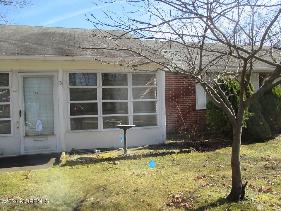 1st image of 71B Dorchester Drive
