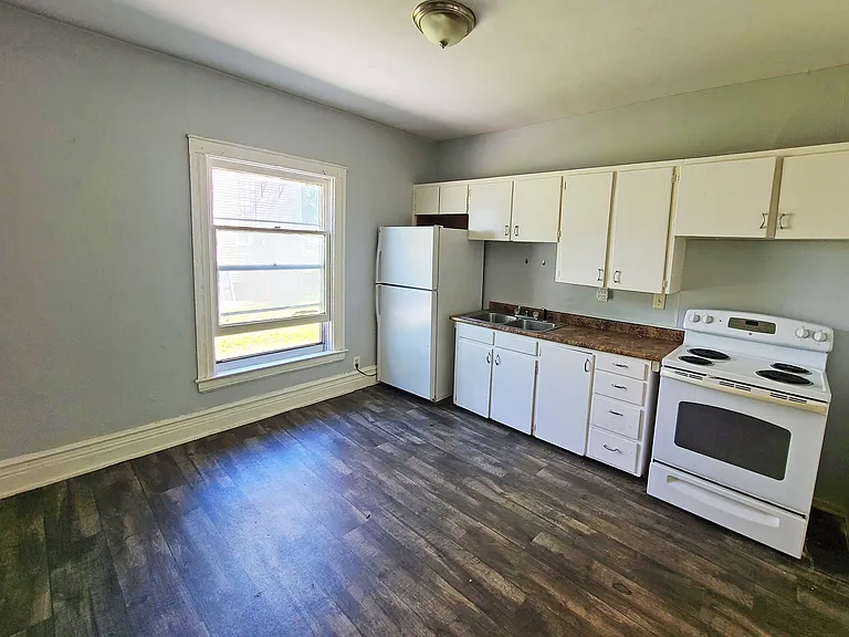 367 West Ave #1 — Photo 3