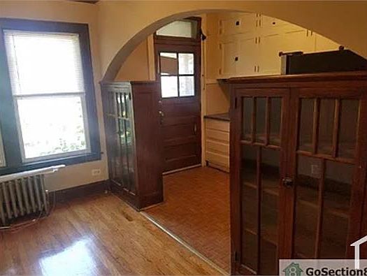 5th image of 4504 W Wellington Ave #1