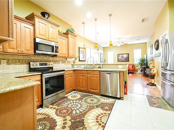 4th image of 9658 Blue Stone Cir