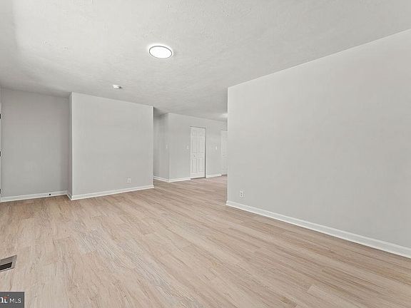5th image of 28494 Eddings Rd