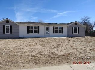 904 Utica Ave, Pueblo, CO 81001