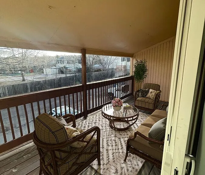 1075 Holli Springs Ln #C — Photo 7