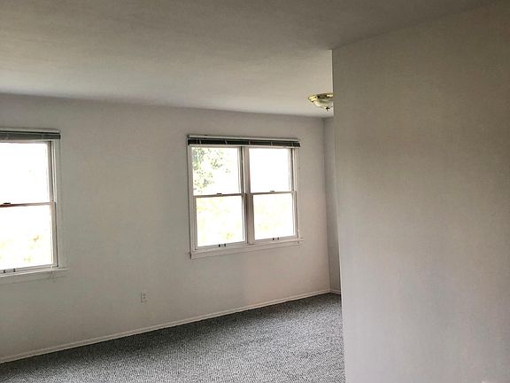 3rd image of 15-65 208th Pl Floor 2