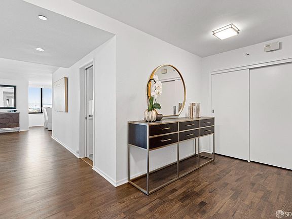 3rd image of 101 Lombard St APT 604W