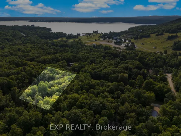 3 Crestview Dr, Greater Madawaska, ON K0J 1H0