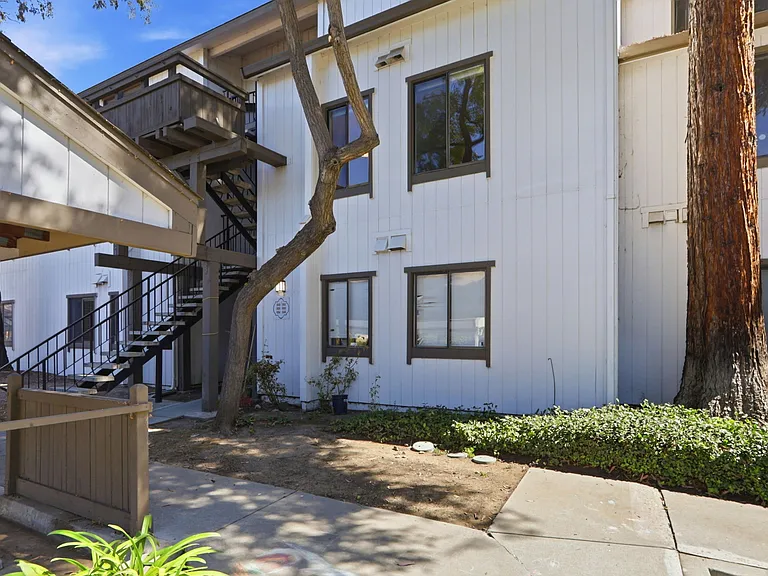 1850 Tradan Dr — Photo 5