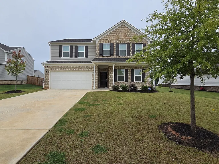 521 Elkwood Ln — Photo 1