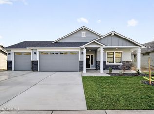 6363 N Suncrest Ln, Rathdrum, ID 83858