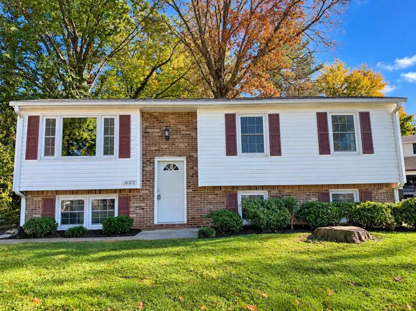 623 Angle Ln NE, Roanoke, VA 24019