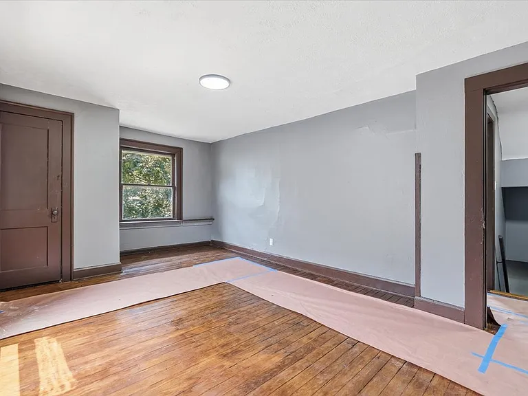 142 Western Ave — Photo 13