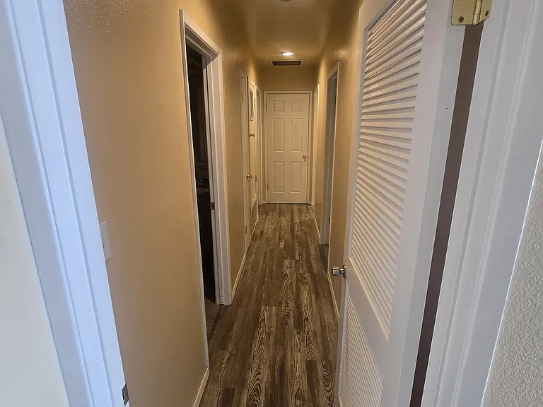 5539 Santa Margarita St — Photo 12