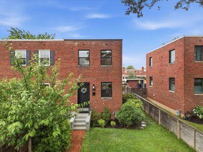 625 S Henry St, Alexandria, VA, 22314